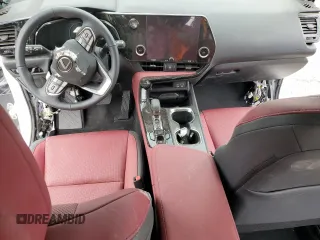 2023 Lexus NX 250 z VIN JTJADCAZ6P5011960, wystawiony jako Copart lot #54046535 z przebiegiem Nie podano mil oraz Szkoda całkowita • Salvage title. Historia ofert i sprzedaży dostępna na DreamBid. Obrazek 8.
