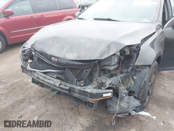 2014 Kia Optima LX with VIN 5XXGM4A73EG280685, listed as a IAAI auction lot 41190691 with 153,957 mi miles. Bid and sale history available at carsss.com. Image 6.