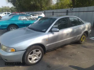 1998 Audi A4 с VIN WAUED68D6WA002176, выставлен на аукционе IAAI как лот 31091672 с пробегом 168 848 миль миль и . История ставок и продаж доступна на DreamBid. Изображение 2.