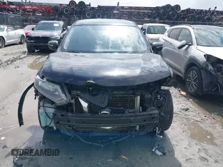 2015 Nissan Rogue SV with VIN KNMAT2MT3FP524304, listed as a IAAI auction lot 41716315 with 207,783 mi miles. Bid and sale history available at carsss.com. Image 13.