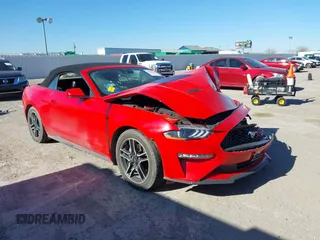 2022 Ford Mustang EcoBoost z VIN 1FATP8UH3N5104005, wystawiony jako IAAI lot #41389346 z przebiegiem 54 979 mil mil oraz . Historia ofert i sprzedaży dostępna na DreamBid. Obrazek 1.