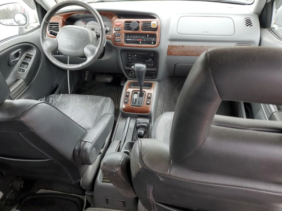 2002 Suzuki XL-7 Standard with VIN JS3TX92V724127654, listed as a Copart auction lot 48965735 with 222,107 mi miles and Clean Title. Bid and sale history available at carsss.com. Image 8.