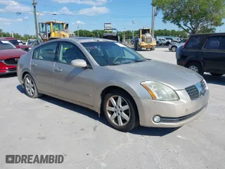 2004 Nissan Maxima SL with VIN 1N4BA41E14C931267, listed as a IAAI auction lot 41911875 with 129,161 mi miles. Bid and sale history available at carsss.com. Image 1.