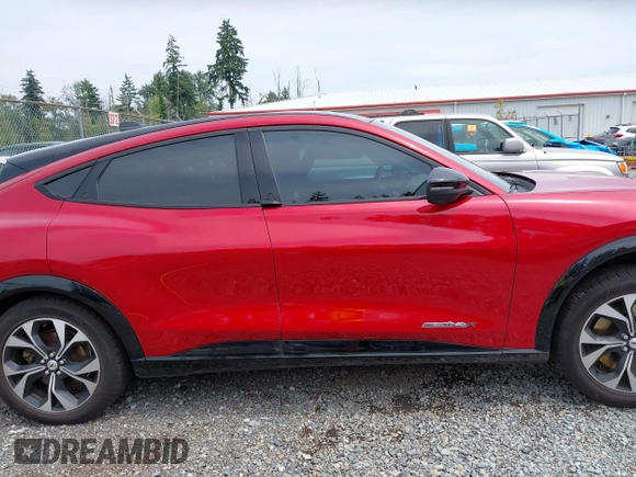 2022 Ford Mustang Mach-E Premium с VIN 3FMTK3SU1NMA27488, выставлен на аукционе IAAI как лот 42580899 с пробегом 37 982 миль миль и . История ставок и продаж доступна на DreamBid. Изображение 13.