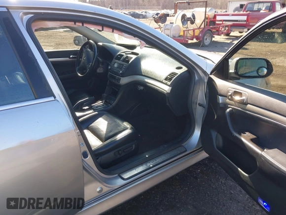 2006 Acura TSX with VIN JH4CL96876C030995, listed as a IAAI auction lot 41710232 with 1 mi miles. Bid and sale history available at carsss.com. Image 5.