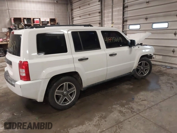 2009 Jeep Patriot Sport with VIN 1J8FT28B39D194976, listed as a IAAI auction lot 41575669 with 130,955 mi miles and . Bid and sale history available at DreamBid. Image 4.