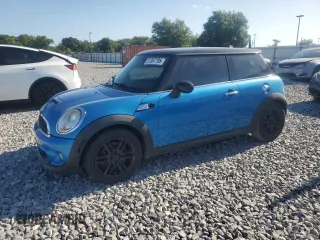 2012 MINI Hardtop S with VIN WMWSV3C57CTY27965, listed as a Copart auction lot 51387795 with 226,571 mi miles and Clean Title. Bid and sale history available at DreamBid. Image 1.