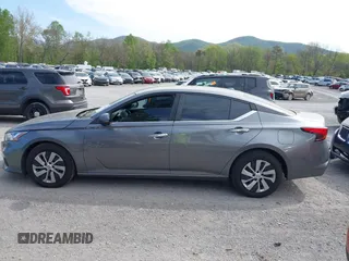2020 Nissan Altima S z VIN 1N4BL4BVXLC262309, wystawiony jako IAAI lot #42094014 z przebiegiem 92 774 mil mil oraz . Historia ofert i sprzedaży dostępna na DreamBid. Obrazek 15.