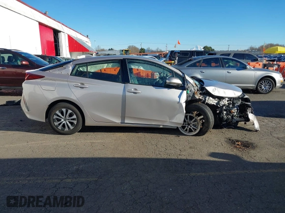 2020 Toyota Prius LE z VIN JTDKARFP6L3145576, wystawiony jako IAAI lot #41009752 z przebiegiem 35 375 mil mil oraz . Historia ofert i sprzedaży dostępna na DreamBid. Obrazek 14.