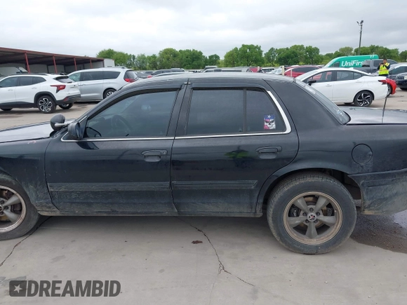 2010 Ford Police Interceptor с VIN 2FABP7BV9AX142085, выставлен на аукционе IAAI как лот 41691070 с пробегом Не указан миль и . История ставок и продаж доступна на DreamBid. Изображение 14.