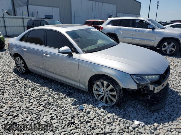 2017 Audi A4 Premium z VIN WAUANAF45HN002523, wystawiony jako Copart lot #52421625 z przebiegiem 83 970 mil mil oraz Szkoda całkowita • Salvage title. Historia ofert i sprzedaży dostępna na DreamBid. Obrazek 4.