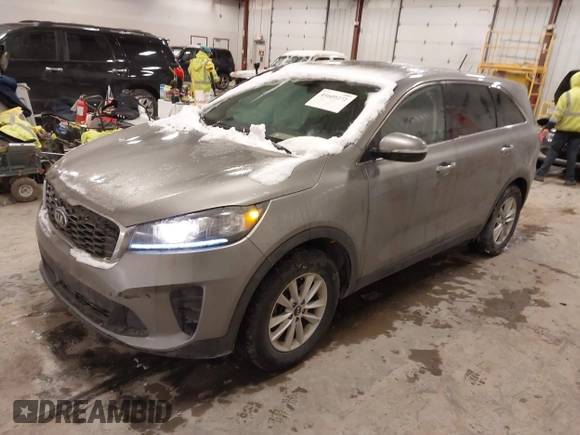 2019 Kia Sorento LX with VIN 5XYPG4A36KG498664, listed as a IAAI auction lot 41609272 with 172,042 mi miles. Bid and sale history available at carsss.com. Image 17.