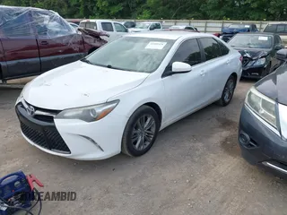 2017 Toyota Camry XLE z VIN 4T1BF1FK2HU712337, wystawiony jako IAAI lot #42389428 z przebiegiem 186 915 mil mil oraz . Historia ofert i sprzedaży dostępna na DreamBid. Obrazek 2.