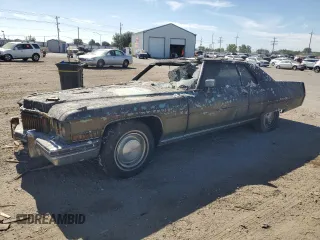 1973 Cadillac Fleetwood z VIN 6D47R3Q236154, wystawiony jako Copart lot #67947044 z przebiegiem Nie podano mil oraz Szkody całkowita. Historia ofert i sprzedaży dostępna na DreamBid. Obrazek 1.