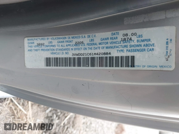 2001 Volkswagen Beetle GLX z VIN 3VWDD21C61M420884, wystawiony jako IAAI lot #40501130 z przebiegiem 179 868 mil mil oraz . Historia ofert i sprzedaży dostępna na DreamBid. Obrazek 9.