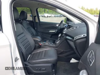 2016 Ford Escape Titanium с VIN 1FMCU9J92GUB18164, выставлен на аукционе IAAI как лот 42393522 с пробегом 107 519 миль миль и . История ставок и продаж доступна на DreamBid. Изображение 5.