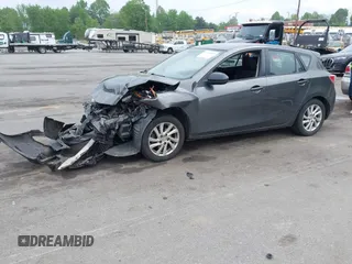 2012 Mazda 3 i Touring с VIN JM1BL1L81C1642250, выставлен на аукционе IAAI как лот 42130059 с пробегом 153 949 миль миль и . История ставок и продаж доступна на DreamBid. Изображение 17.