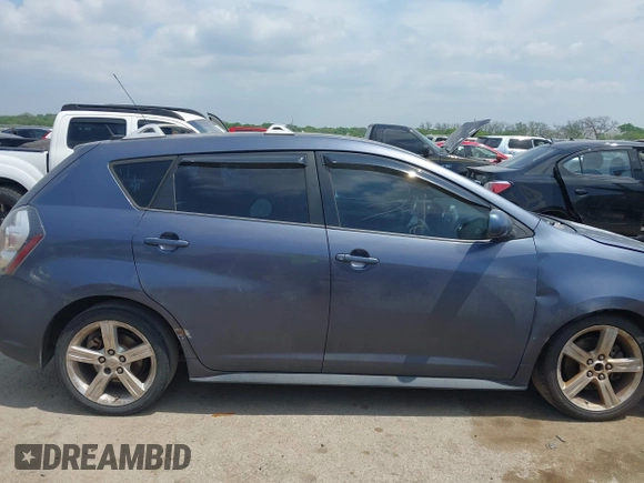 2009 Pontiac Vibe 1SB z VIN 5Y2SP670X9Z428888, wystawiony jako IAAI lot #42050932 z przebiegiem 201 929 mil mil oraz . Historia ofert i sprzedaży dostępna na DreamBid. Obrazek 13.