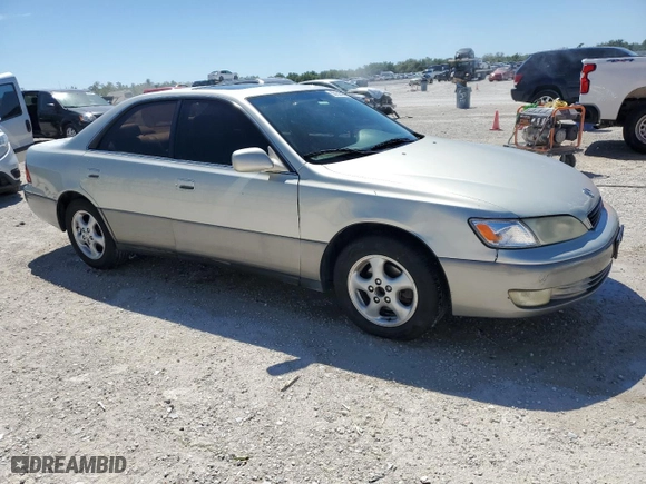 1998 Lexus ES 300 Luxury Sport Sdn with VIN JT8BF28G9W0094259, listed as a Copart auction lot 50163595 with 109,632 mi miles and Salvage Title. Bid and sale history available at carsss.com. Image 4.