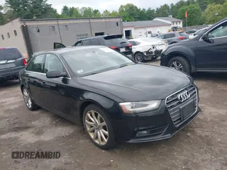 2013 Audi A4 Premium Plus z VIN WAUFFAFL1DN038181, wystawiony jako IAAI lot #42325907 z przebiegiem 164 757 mil mil oraz . Historia ofert i sprzedaży dostępna na DreamBid. Obrazek 1.