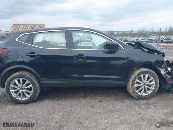 2021 Nissan Rogue Sport S with VIN JN1BJ1AV8MW564068, listed as a IAAI auction lot 39318810 with NaN miles. Bid and sale history available at carsss.com. Image 13.