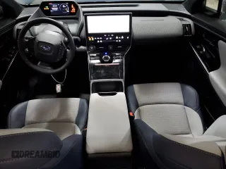2023 Subaru Solterra Premium с VIN JTMABABA2PA032916, выставлен на аукционе Copart как лот 38291984 с пробегом 957 миль миль и . История ставок и продаж доступна на DreamBid. Изображение 8.
