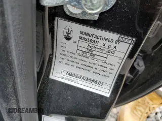 2011 Maserati Quattroporte S z VIN ZAM39JKA2B0055322, wystawiony jako Copart lot #51386055 z przebiegiem 78 818 mil mil oraz Czysty tytuł • Clean title. Historia ofert i sprzedaży dostępna na DreamBid. Obrazek 12.