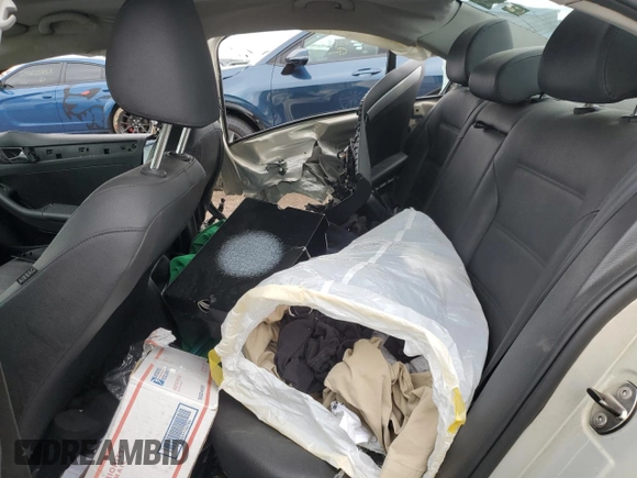2011 Volkswagen Jetta SEL с VIN 3VWLZ7AJ9BM348461, выставлен на аукционе Copart как лот 53577715 с пробегом 90 591 миль миль и Списание • Salvage title. История ставок и продаж доступна на DreamBid. Изображение 10.