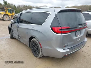 2021 Chrysler Pacifica Touring L z VIN 2C4RC1BG0MR531936, wystawiony jako IAAI lot #42176003 z przebiegiem 109 633 mil mil oraz . Historia ofert i sprzedaży dostępna na DreamBid. Obrazek 3.