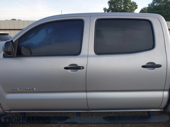 2015 Toyota Tacoma PreRunner with VIN 5TFJU4GN2FX083769, listed as a IAAI auction lot 42706127 with 123,735 mi miles and . Bid and sale history available at DreamBid. Image 15.
