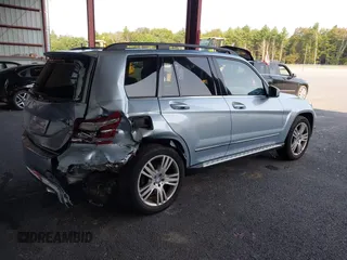 2013 Mercedes-Benz GLK with VIN WDCGG5HBXDG016369, listed as a IAAI auction lot 40325129 with 121,422 mi miles. Bid and sale history available at carsss.com. Image 4.