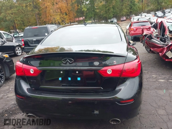 2015 Infiniti Q50 Premium with VIN JN1BV7AR1FM411864, listed as a IAAI auction lot 40800193 with 104,154 mi miles. Bid and sale history available at carsss.com. Image 15.