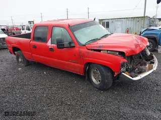 2002 Chevrolet Silverado 2500HD LS with VIN 1GCHK23GX2F159741, listed as a IAAI auction lot 41481073 with 252,179 mi miles. Bid and sale history available at carsss.com. Image 1.