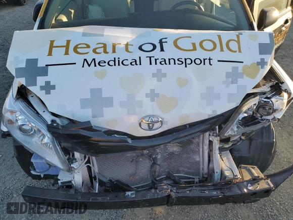 2017 Toyota Sienna L z VIN 5TDZZ3DC7HS881839, wystawiony jako Copart lot #42113965 z przebiegiem 73 828 mil mil oraz Szkoda całkowita • Salvage title. Historia ofert i sprzedaży dostępna na DreamBid. Obrazek 12.