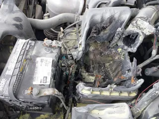 2005 Toyota Solara SE z VIN 4T1CE38P95U992250, wystawiony jako IAAI lot #42116376 z przebiegiem Nie podano mil oraz . Historia ofert i sprzedaży dostępna na DreamBid. Obrazek 6.