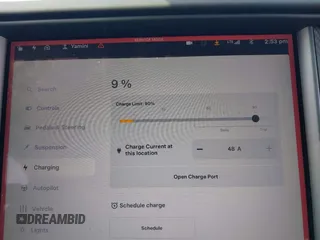 2018 Tesla Model X 75D with VIN 5YJXCAE21JF132628, listed as a IAAI auction lot 42081282 with 35,360 mi miles and . Bid and sale history available at carsss.com. Image 17.