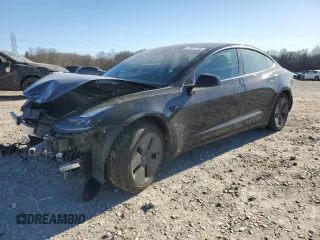 2022 Tesla Model 3 with VIN 5YJ3E1EA2NF317860, listed as a Copart auction lot 47372235 with 44,057 mi miles and Salvage Title. Bid and sale history available at DreamBid. Image 1.
