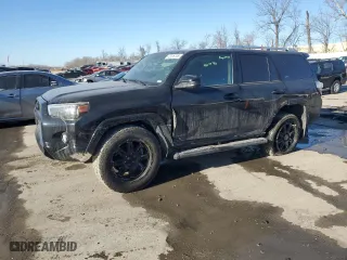 2017 Toyota 4Runner SR5 with VIN JTEZU5JR2H5158050, listed as a Copart auction lot 42636795 with 67,698 mi miles and Salvage Title. Bid and sale history available at carsss.com. Image 1.