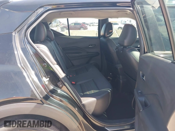 2020 Nissan Kicks SR z VIN 3N1CP5DV9LL539481, wystawiony jako IAAI lot #42099708 z przebiegiem 67 361 mil mil oraz . Historia ofert i sprzedaży dostępna na DreamBid. Obrazek 8.