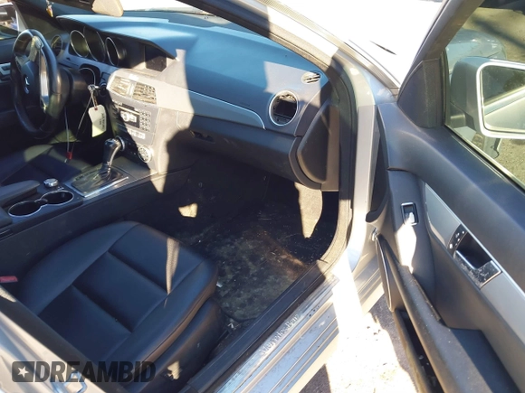 2013 Mercedes-Benz C 300 Sport with VIN WDDGF8AB2DG129176, listed as a IAAI auction lot 41354986 with 109,453 mi miles and . Bid and sale history available at carsss.com. Image 5.