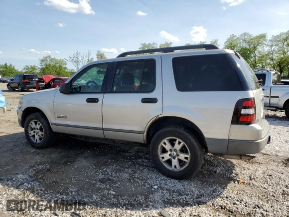 2006 Ford Explorer XLS with VIN 1FMEU72E86UB48373, listed as a Copart auction lot 55257105 with 247,077 mi miles and Salvage title. Bid and sale history available at DreamBid. Image 2.