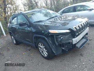 2016 Jeep Cherokee Latitude with VIN 1C4PJMCB0GW360103, listed as a IAAI auction lot 40788185 with 132,894 mi miles. Bid and sale history available at carsss.com. Image 1.