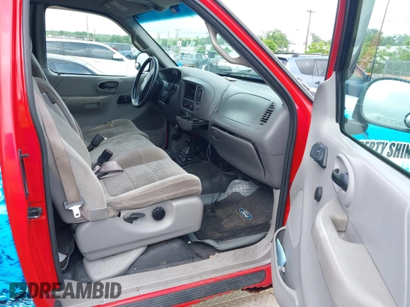 2001 Ford F-150 XL с VIN 1FTRX18W01NA79384, выставлен на аукционе IAAI как лот 42473501 с пробегом 210 729 миль миль и . История ставок и продаж доступна на DreamBid. Изображение 5.