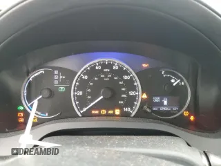 2013 Lexus CT 200h z VIN JTHKD5BH7D2162309, wystawiony jako Copart lot #57770765 z przebiegiem 67 900 mil mil oraz Szkoda całkowita • Salvage title. Historia ofert i sprzedaży dostępna na DreamBid. Obrazek 9.