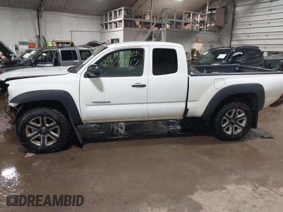 2008 Toyota Tacoma with VIN 5TEUU42N48Z580337, listed as a IAAI auction lot 41391217 with 156,243 mi miles and . Bid and sale history available at DreamBid. Image 14.