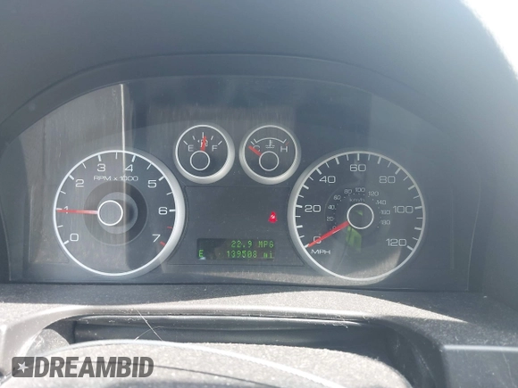 2007 Ford Fusion SEL with VIN 3FAHP02197R189283, listed as a IAAI auction lot 42008917 with 139,508 mi miles. Bid and sale history available at carsss.com. Image 7.