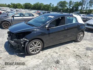 2016 Hyundai Elantra z VIN KMHD35LH0GU338231, wystawiony jako Copart lot #55378085 z przebiegiem 83 748 mil mil oraz Szkoda całkowita • Salvage title. Historia ofert i sprzedaży dostępna na DreamBid. Obrazek 1.