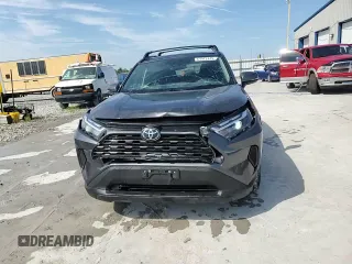 2022 Toyota RAV4 XLE z VIN 2T3P1RFV2NC277952, wystawiony jako Copart lot #61972445 z przebiegiem 46 798 mil mil oraz Szkoda całkowita • Salvage title. Historia ofert i sprzedaży dostępna na DreamBid. Obrazek 13.