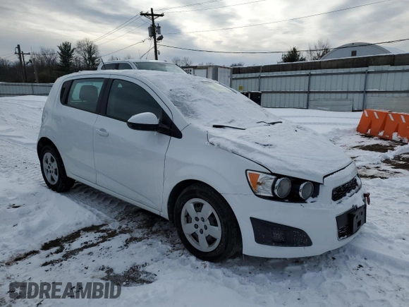 2016 Chevrolet Sonic LS z VIN 1G1JA6SH6G4105225, wystawiony jako Copart lot #89131055 z przebiegiem 112 365 mil mil oraz Szkoda całkowita • Salvage title. Historia ofert i sprzedaży dostępna na DreamBid. Obrazek 4.