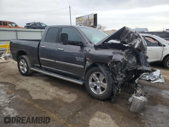 2015 Ram 1500 Big Horn z VIN 1C6RR7GT0FS507829, wystawiony jako Copart lot #88800425 z przebiegiem 213 306 mil mil oraz Szkoda całkowita • Salvage title. Historia ofert i sprzedaży dostępna na DreamBid. Obrazek 4.
